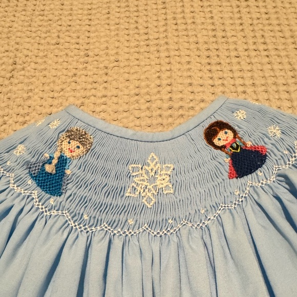 Southern Smocked Co Baby Dress Infant Frozen Ice Princess Embroidered 18M EUC - Picture 2 of 6